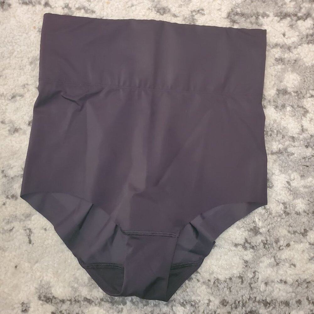 Women's Bali® Comfort Revolution®Firm Control